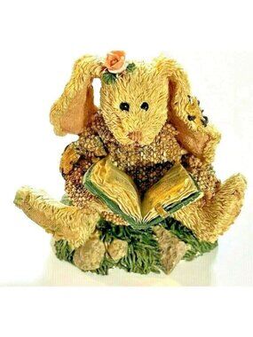 VTG Boyds Bears Bearstone Daphne The Reader Hare #2226  Book Bunny Figurine 1993